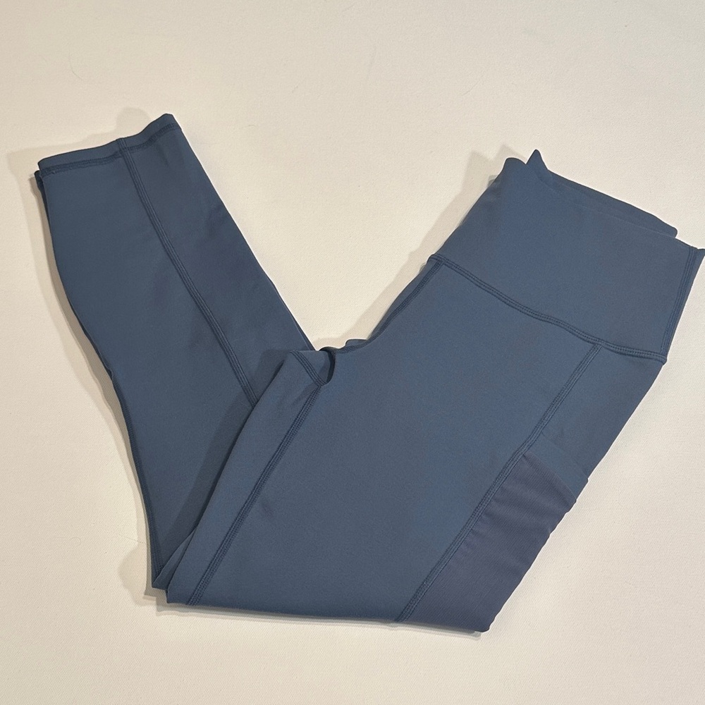 FABLETICS Powerhold Gray High Waisted
Cropped Leggings